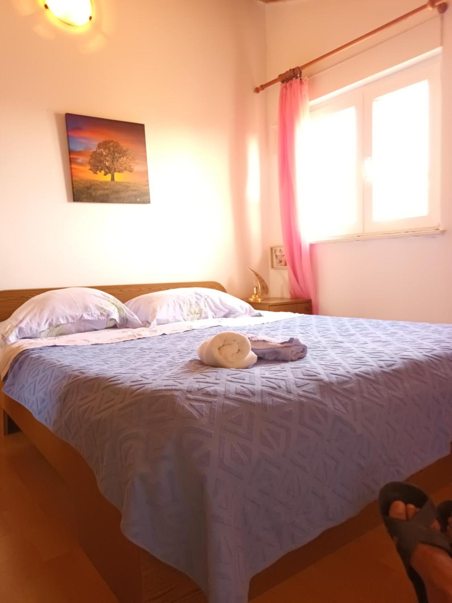 Apartments Bilo Near Primošten Cameră foto